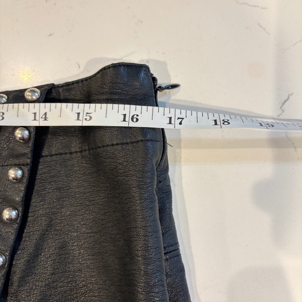 Free People Studded Faux Leather Skort Black Vegan Mini Skirt Shorts Size 10 - Picture 6 of 6